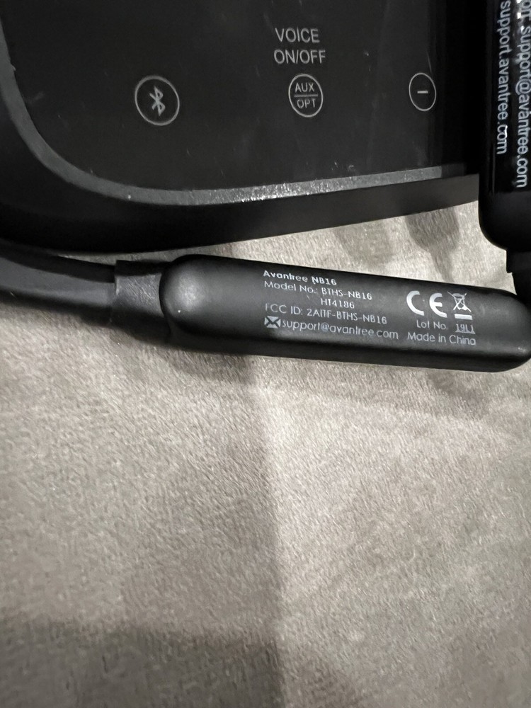 Avantree Bluetooth Transmitter & Earphones With Neck