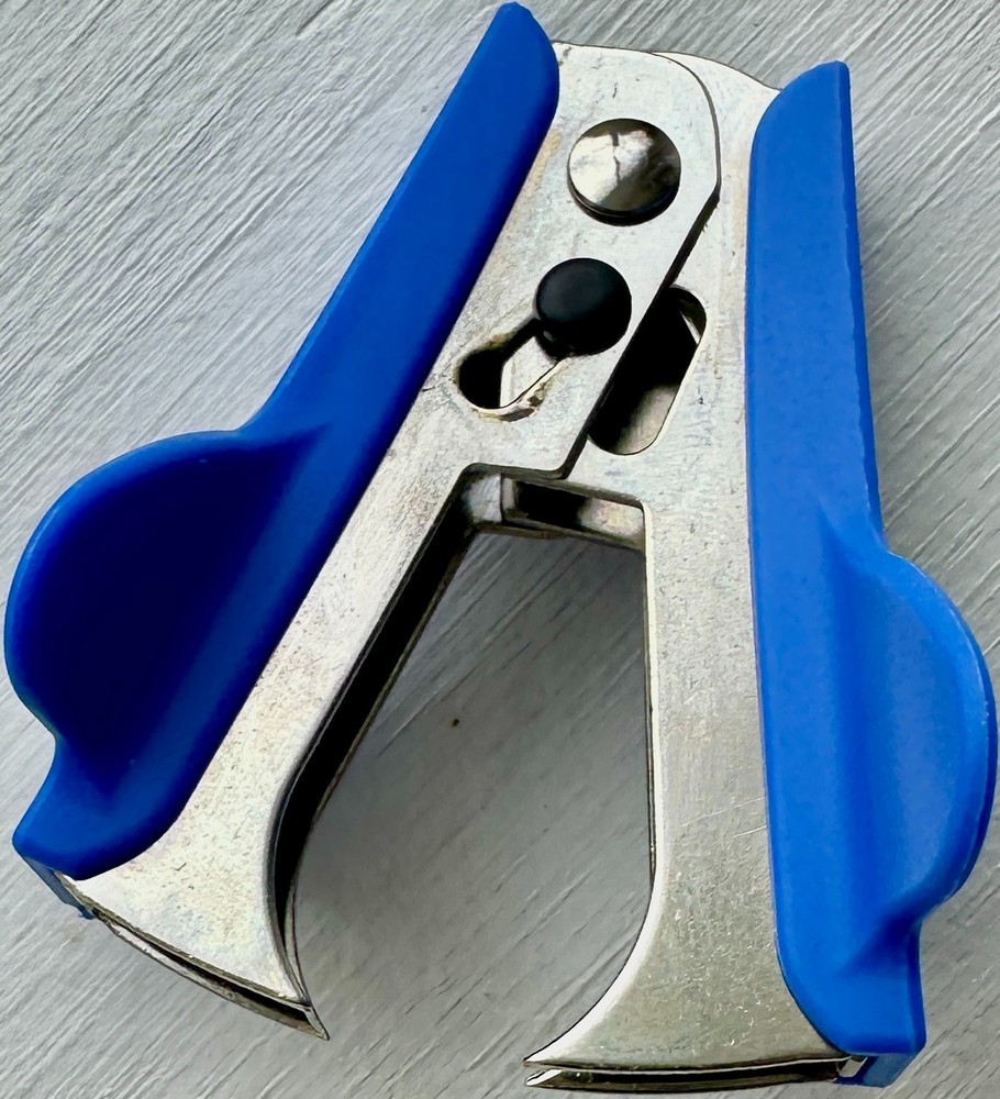 Staples Remover - Blue