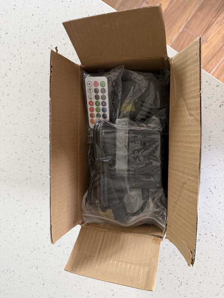 AGPTEK Auto Mode Fog Machine FG with Light Effect & Wireless Remote Control