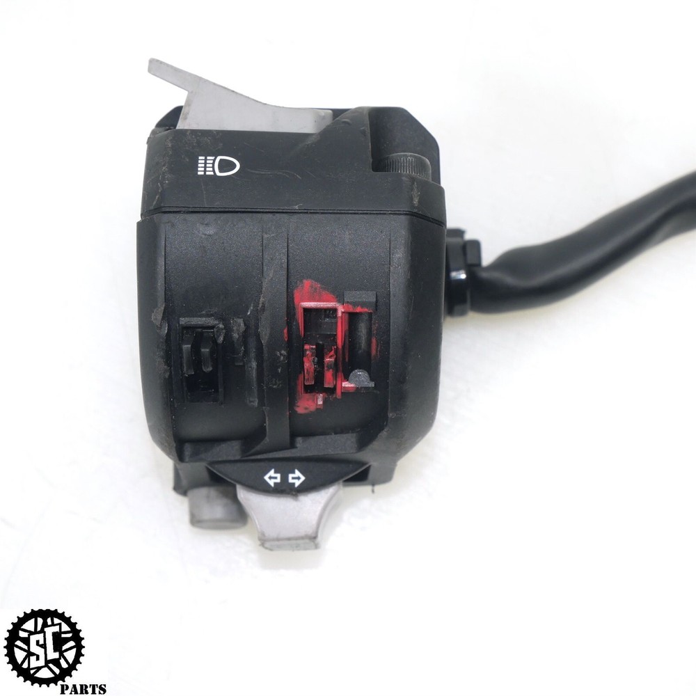 20-23 DUCATI PANIGALE V2 LEFT CONTROL SWITCH MISSING BUTTON COVER