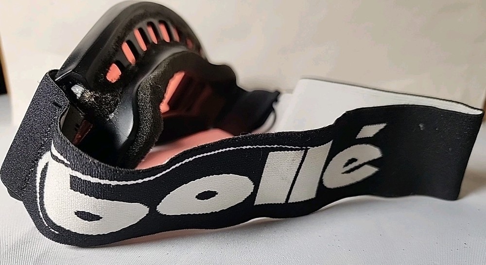 VTG Bollé Goggles Ski Snowboard Black Adjustable Frames Preowned Scratched Lense