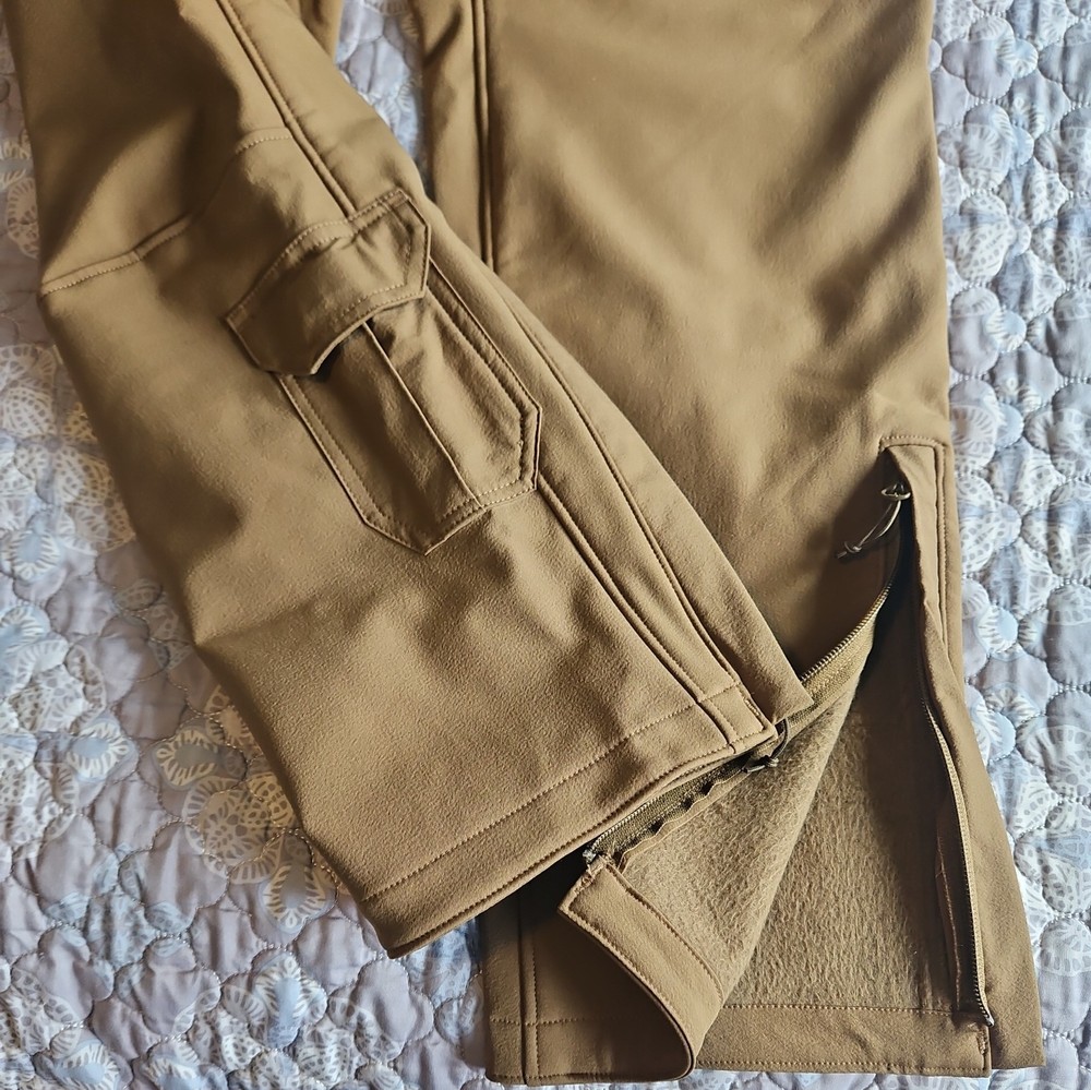 Wild Things Coyote Softshell Pant Lightweight Men's MEDIUM 60032 SOF