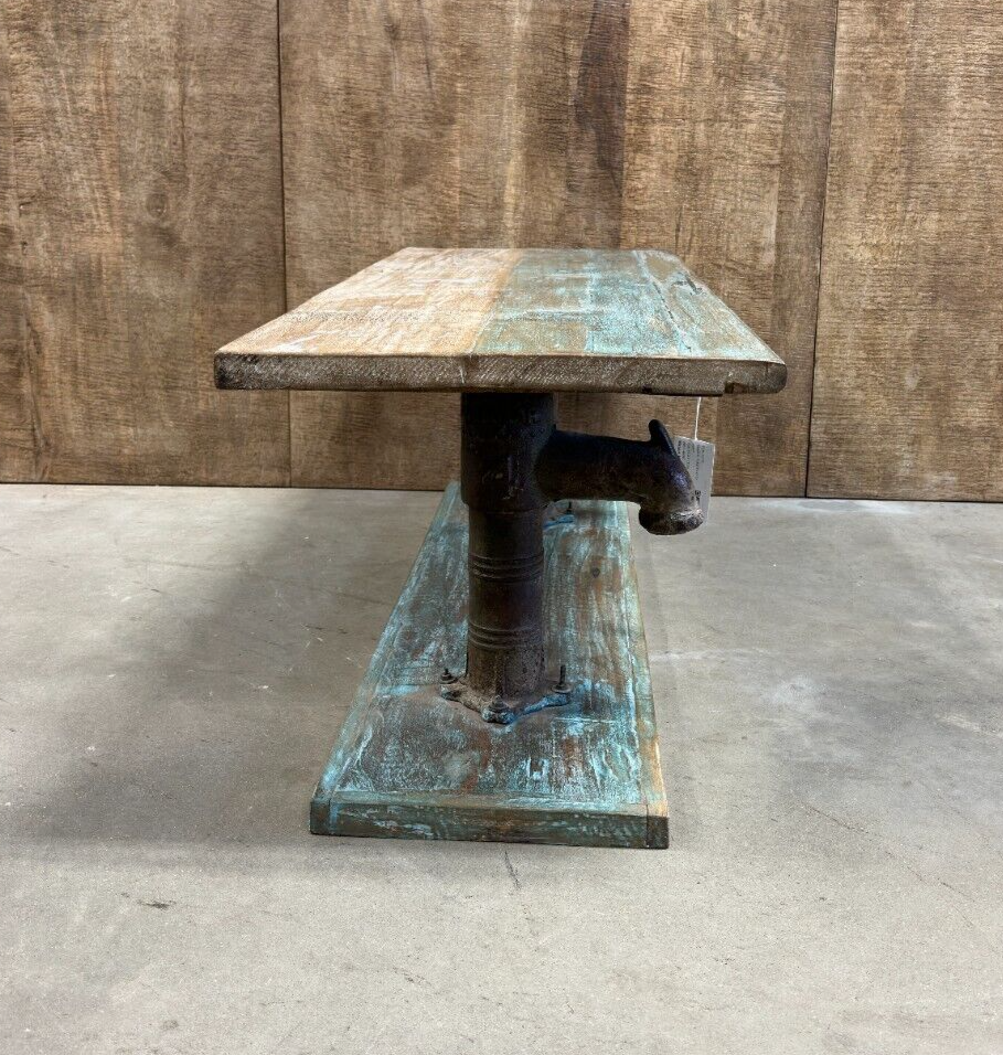 Vintage Wood Bench.