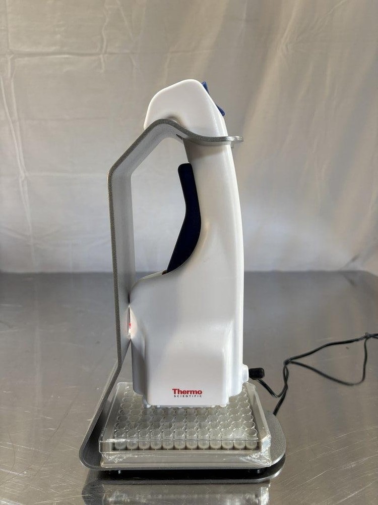 Thermo Scientific 4105MAT 8 Channel Decapper Unit for Sample Proces (BB3374889)