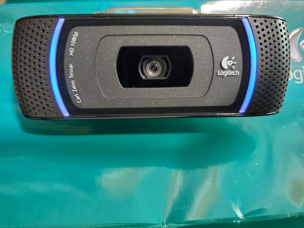 Logitech C910 HD Pro Webcam 1080p- Black - Open BOX - Box Damage