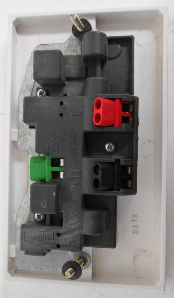 RPP M2213SS 13Amp 2 Gang Switched Socket