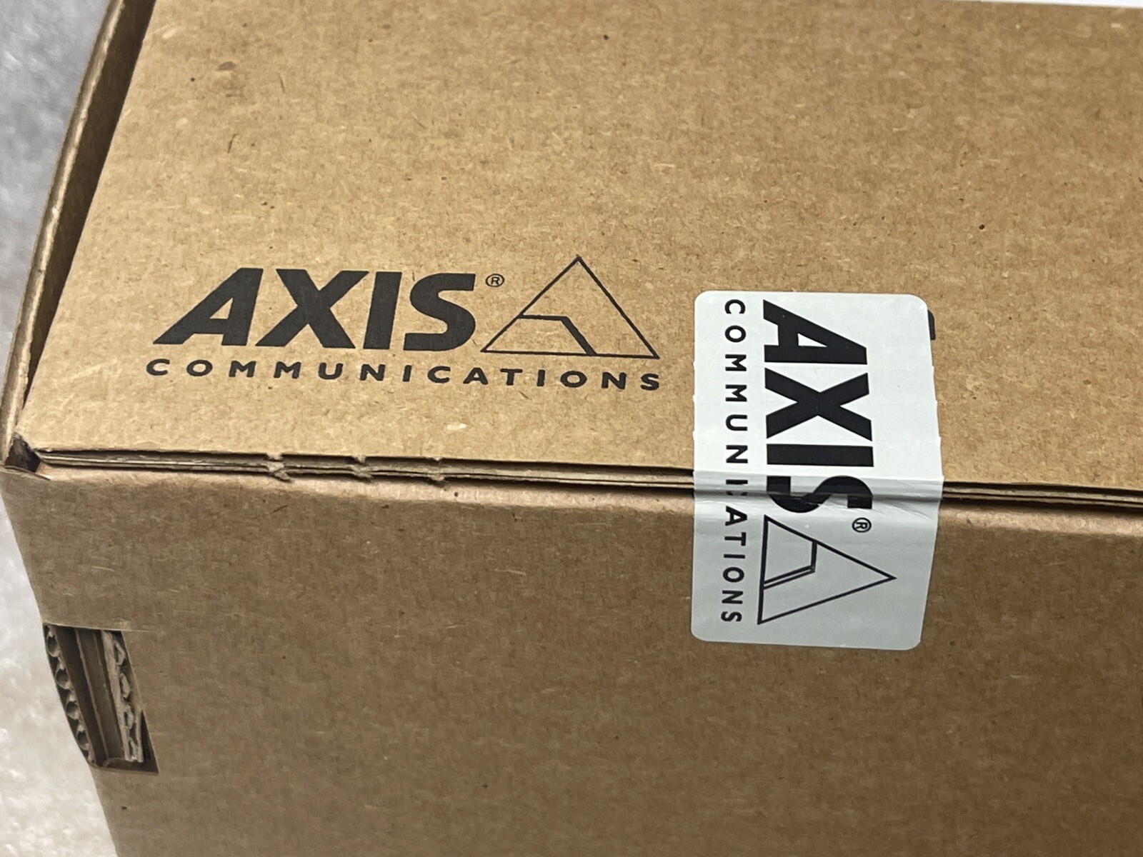 Axis P3228-LV P/N 0887-001 8 Megapixel Network Camera - Dome New Seal