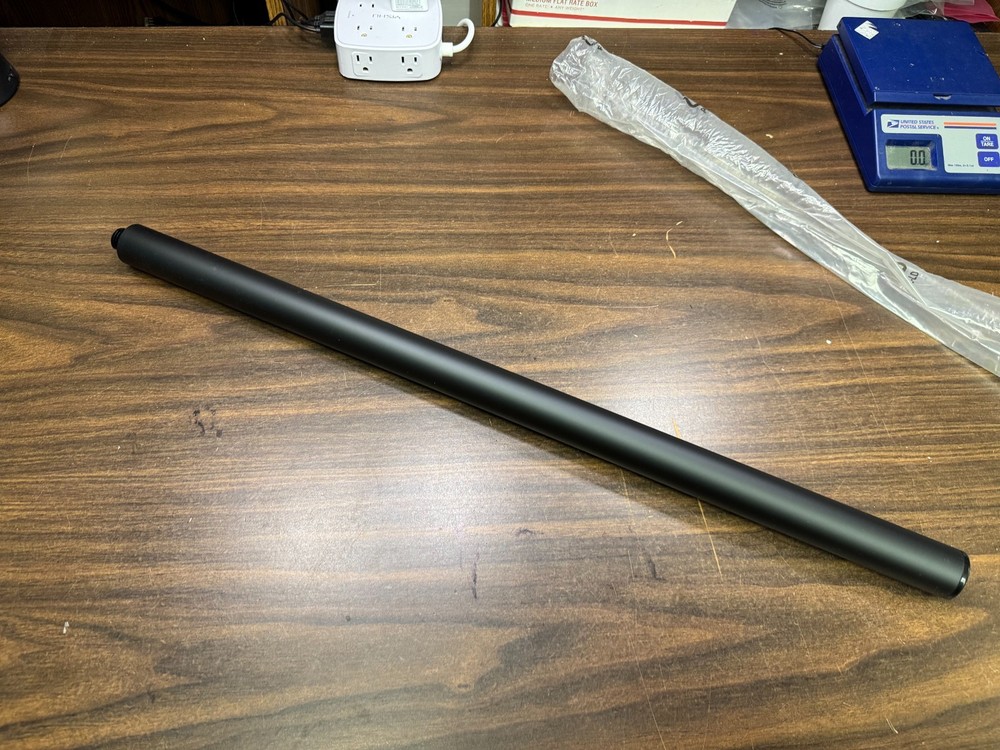 QSC SP-26 Threaded Loudspeaker Mounting Pole - 26" Length