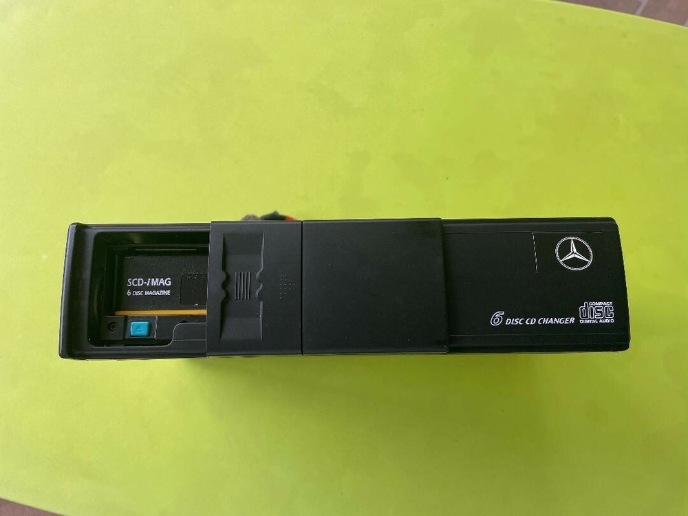 mercedes-benz 6disc cd changer