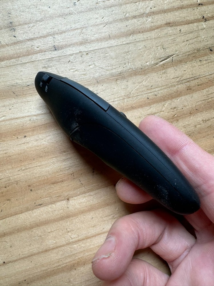 Wireless Presenter PPT Controller Remote Control Laser Pointer Mouse Clicker