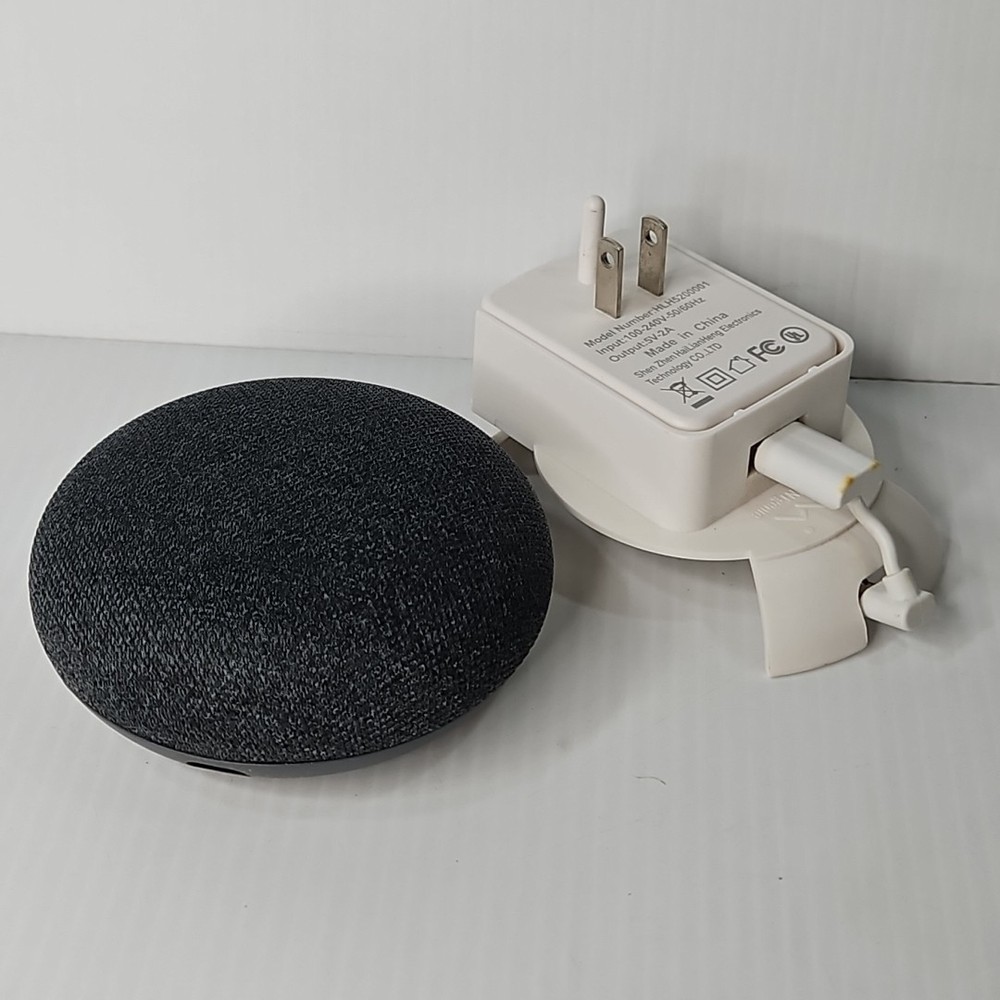 Google Home Mini - Model H0A - With Mount Genie Dock