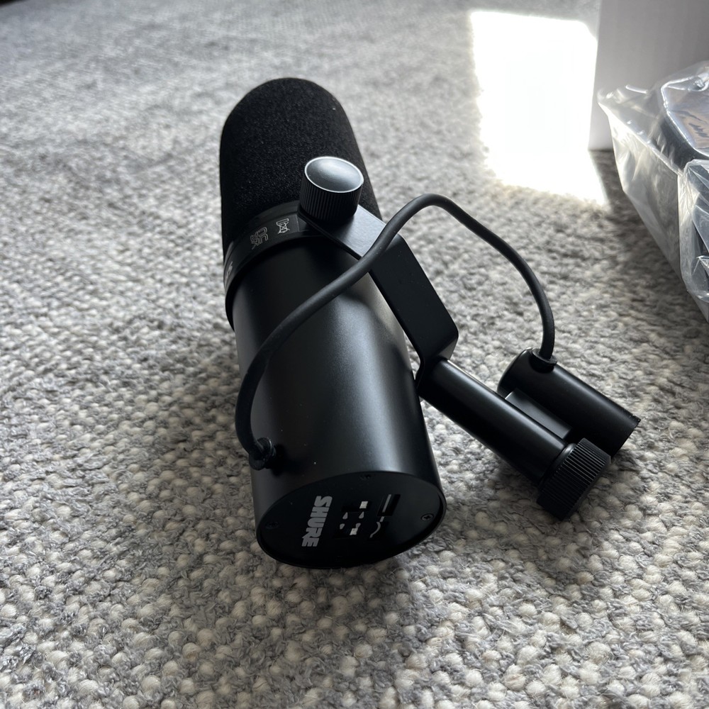 Shure SM7B Cardioid Dynamic Vocal Microphone