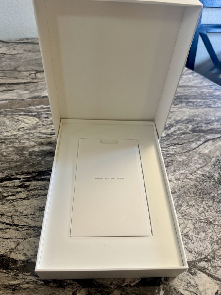 Apple iPad 9th Generation Wi-Fi 64GB EMPTY RETAIL BOX ONLY