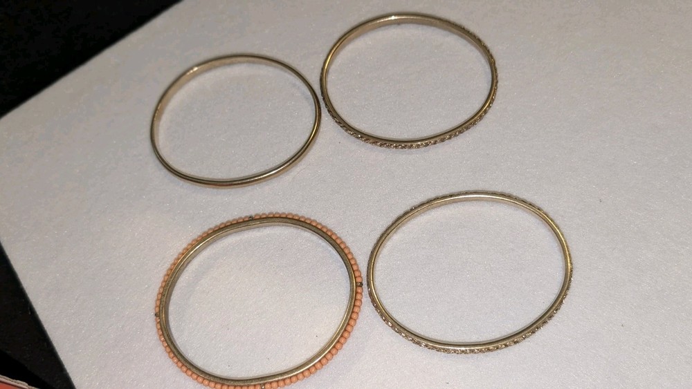 Vintage 4 PC Oval Bangles Set