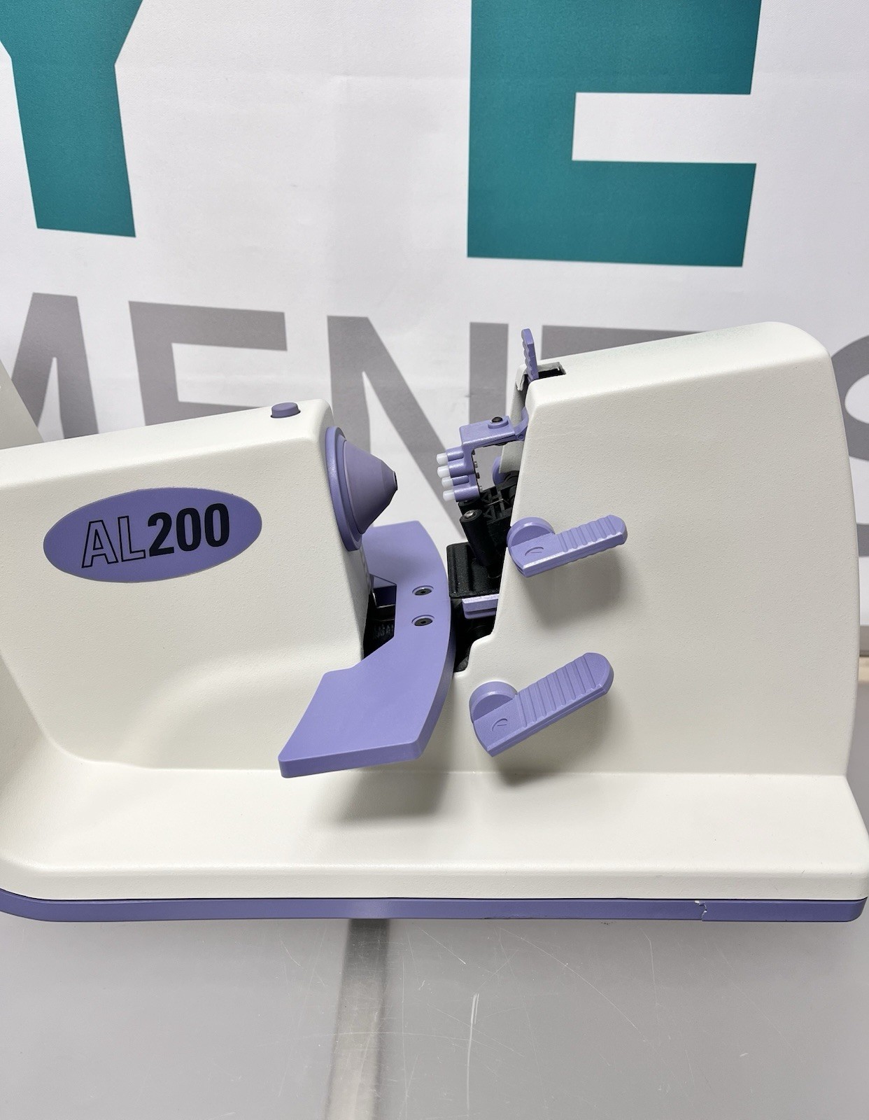 Reichert AL200 Auto Lensometer