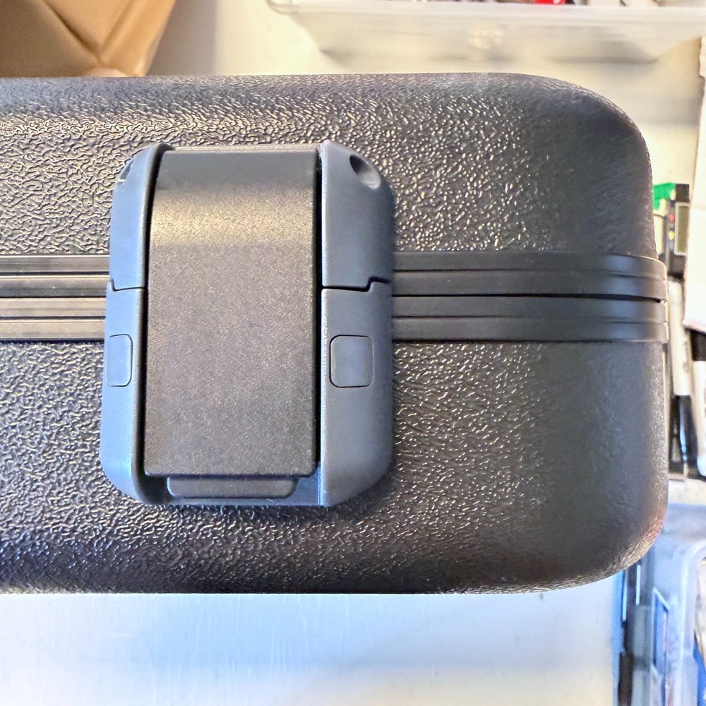 Fender Deluxe Molded TSA Strat/Tele Case 25006