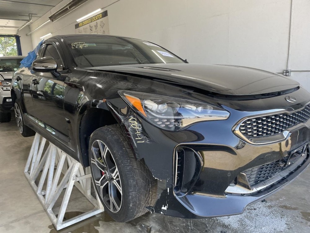 Complete Console Front Floor Manual Shift Shift-by-cable Fits 18-23 STINGER 9868