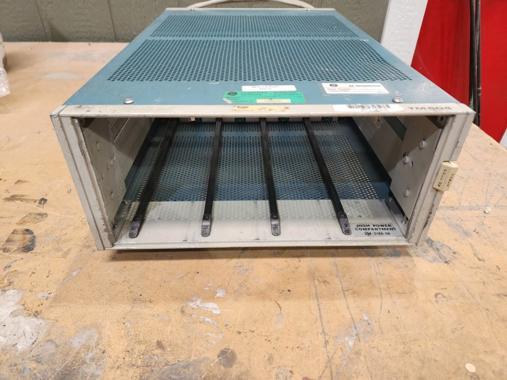 Tektronix TM504 Mainframe Unit C