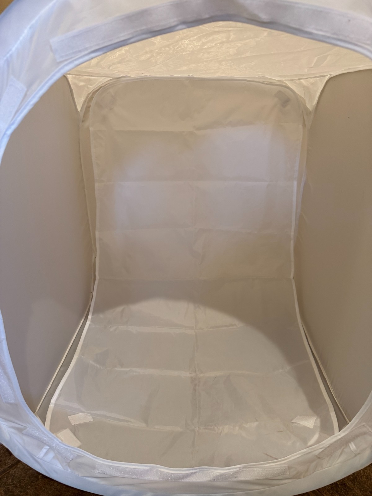 Neewer 24x24" Foldable Soft Light Box Photo Studio Shooting Tent w/Backdrops EUC