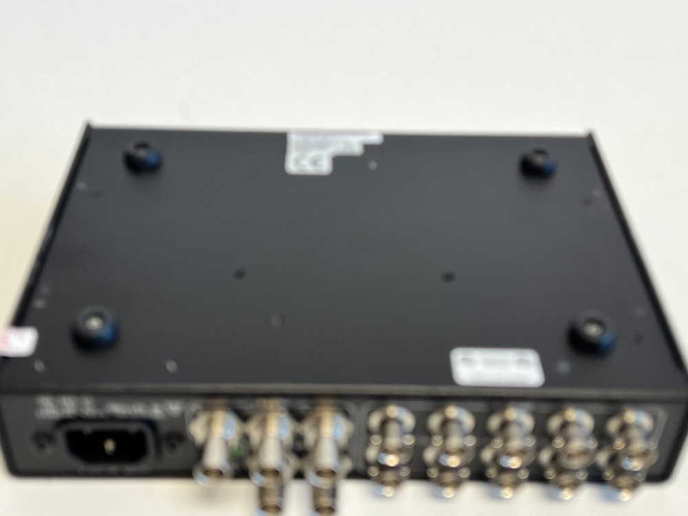 Shelf1: INLINE 3552R HIGH RESOLUTION RGBHV SWITCHER