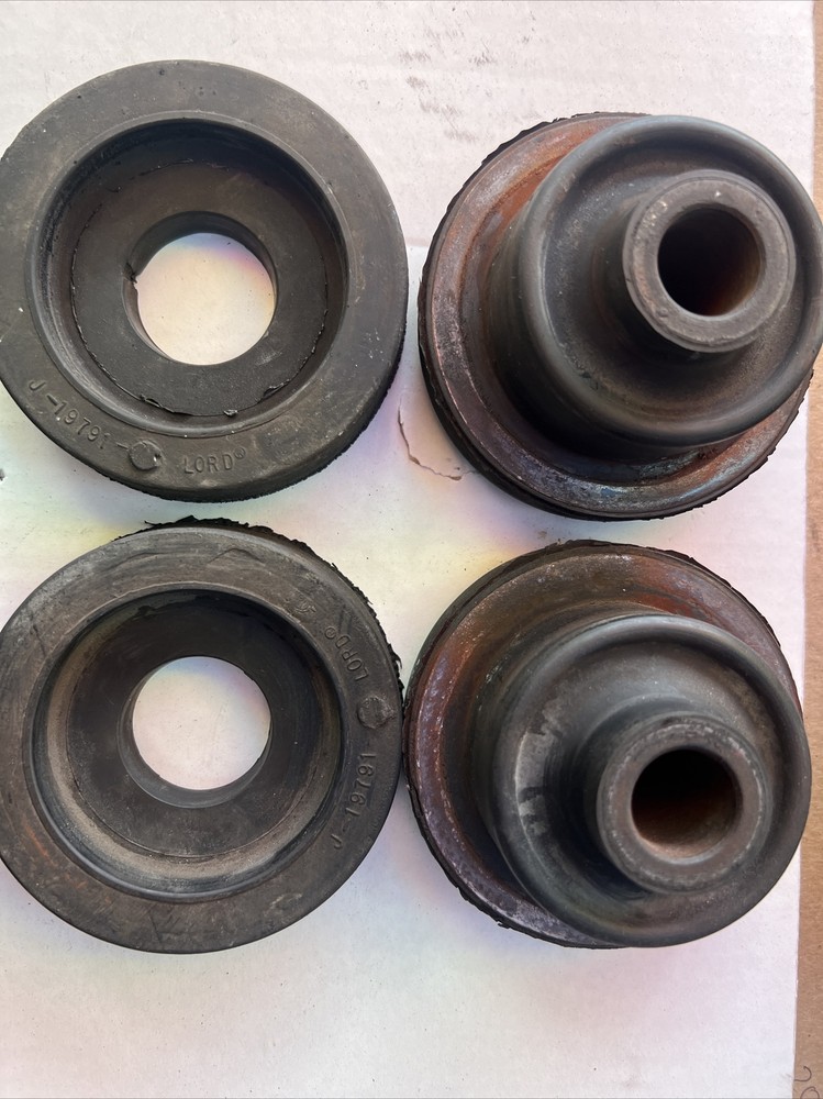 Engine Support Bracket FOR Freightliner 01-26490-000 -2pack