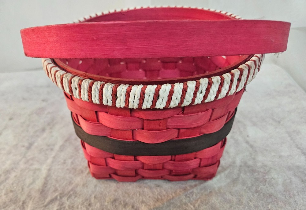SANTA CLAUS Wicker Basket