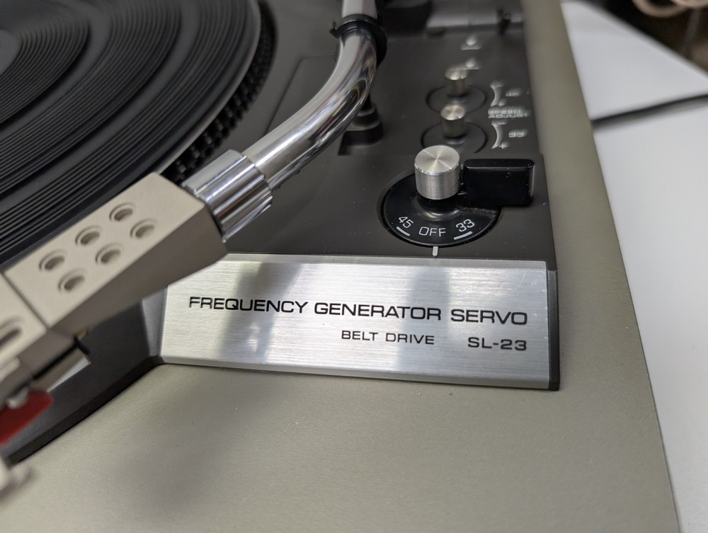 Technics SL-23 Turntable Pioneer Headshell Tested Working