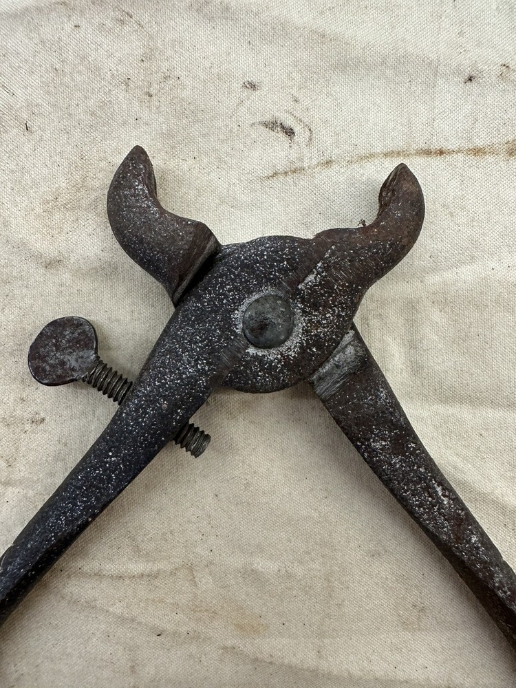 Vintage HOG RING Pliers