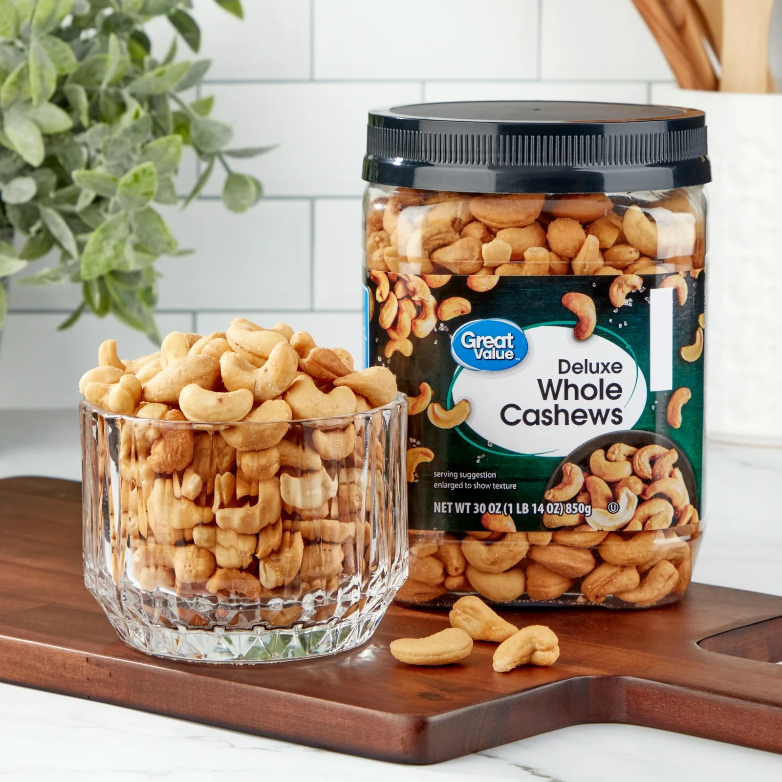 Great Value Deluxe Whole Cashews 30 oz New Free Shipping