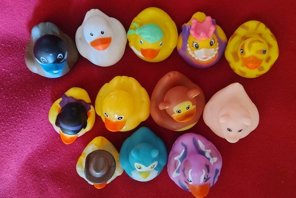 12 Random Rubber Ducks : Super Cute! 🔥