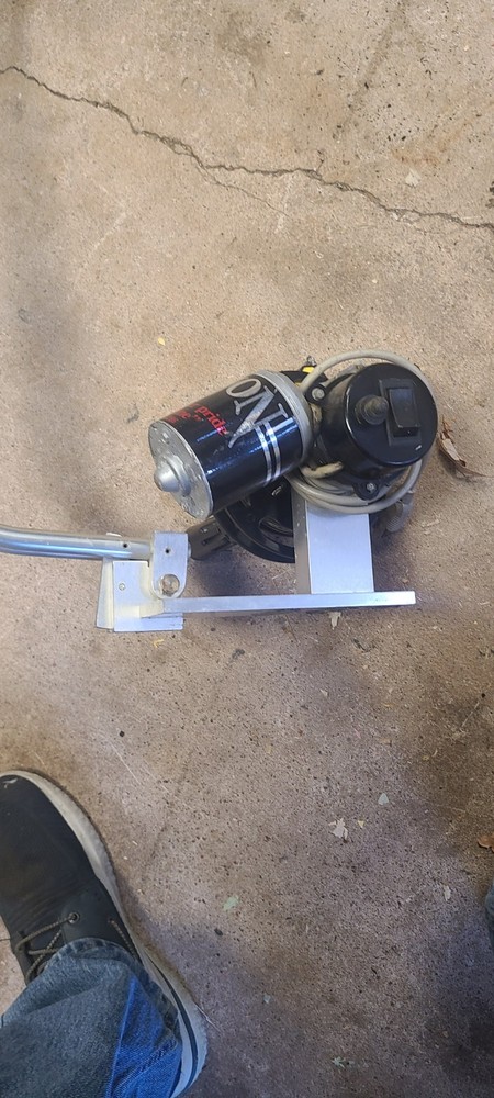 Big Jon Electric Downriggers 48" Boom Older Model