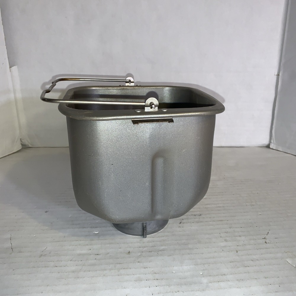 Sunbeam Oster Bread Maker Machine Model 4807 Replacement Parts Pan And Paddle