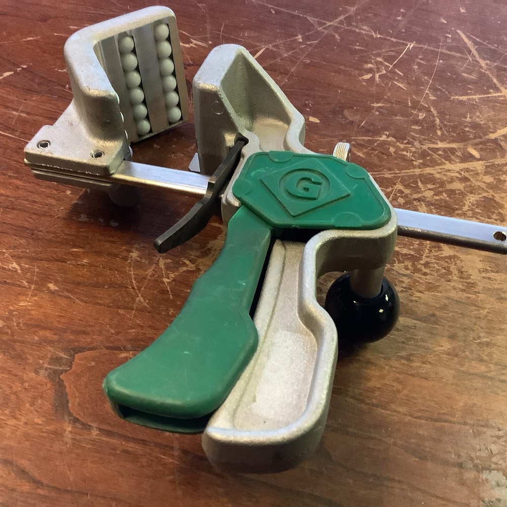 Greenlee 52066918 Universal Cable Cutter/Stripper (used)