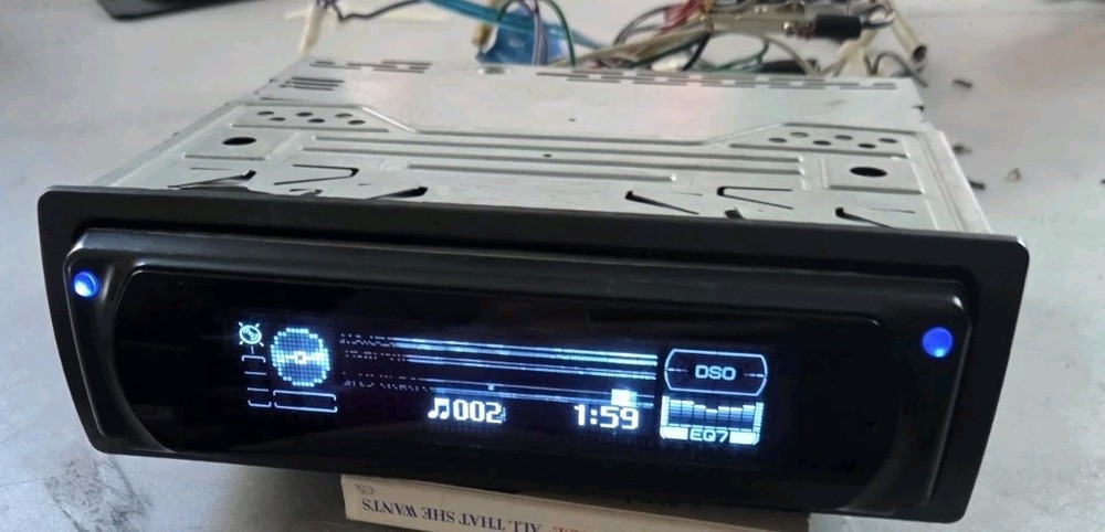 sonyCDX =M8815X  Mp3 Radio NO CONTROL NO BLUETOOTH