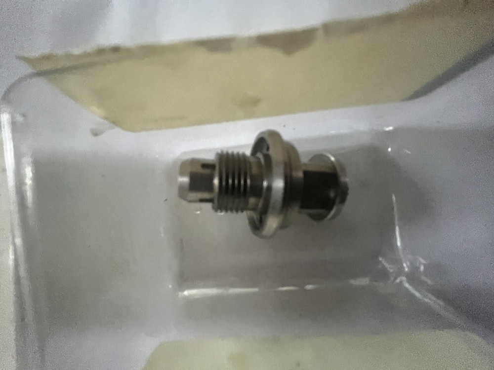 BINKS 45-7601 FLUID SPRAYING TIP 76SS NEW IN PACKAGE