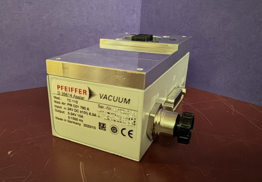 AS IS UNTESTED Pfeiffer TC 110 PM C01 790 A Turbo Pump Controller