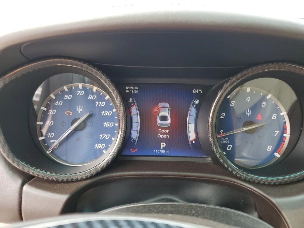 GHIBLI 2014 Rear Left Side Knuckle/Stub 352324