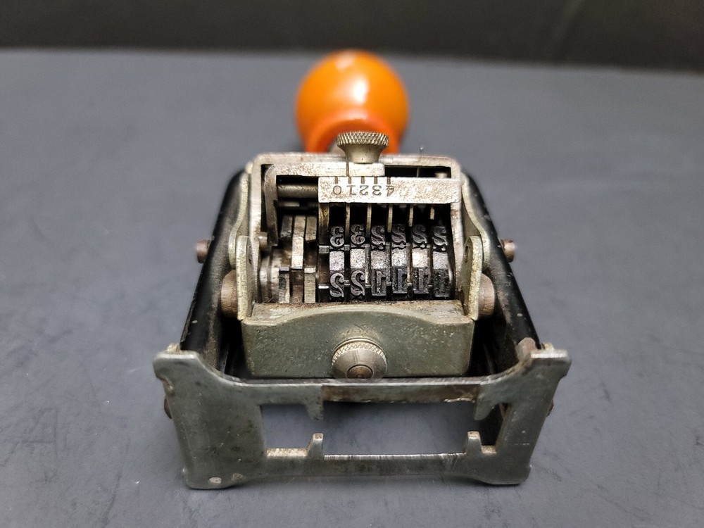 Antique Numbering Machine (American) 5 action Mod III