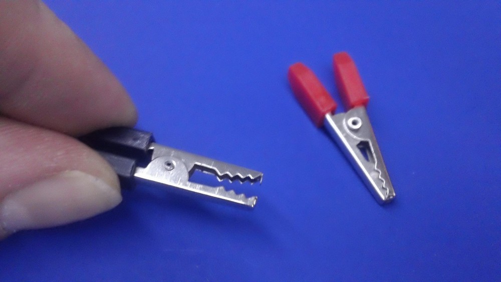 Volt Voltmeter AMP Meter Ohm Meter Clamp On Ampmeter ALLIGATOR clips