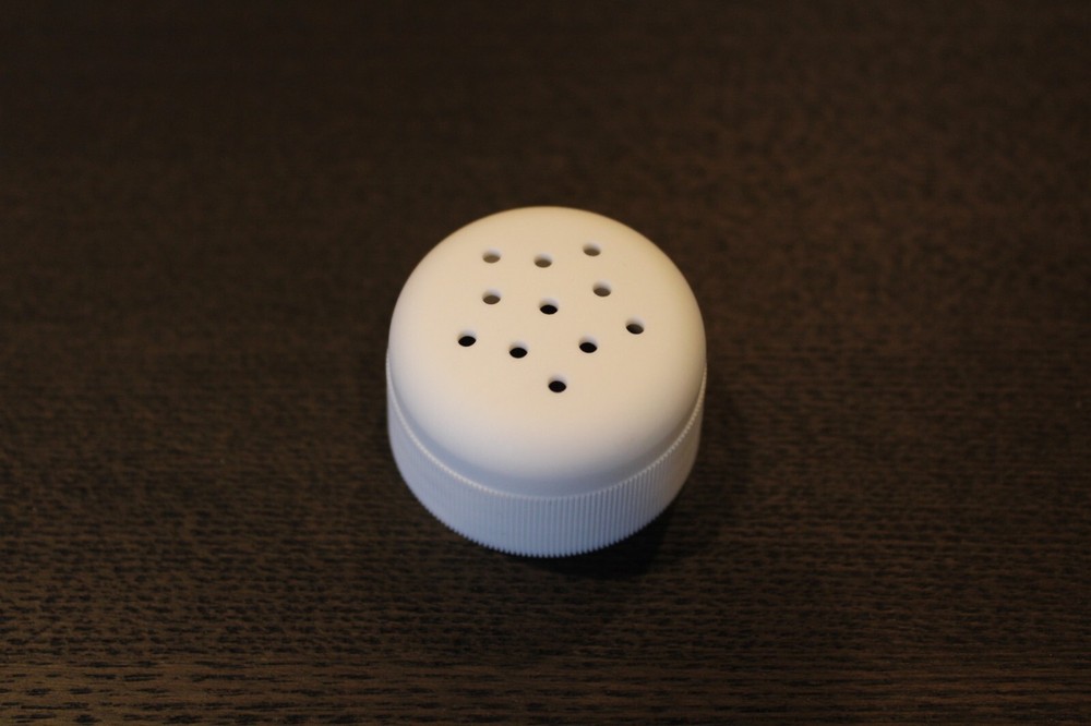 Salt or Pepper Shaker Replacement Plastic Top ( 12 Count )