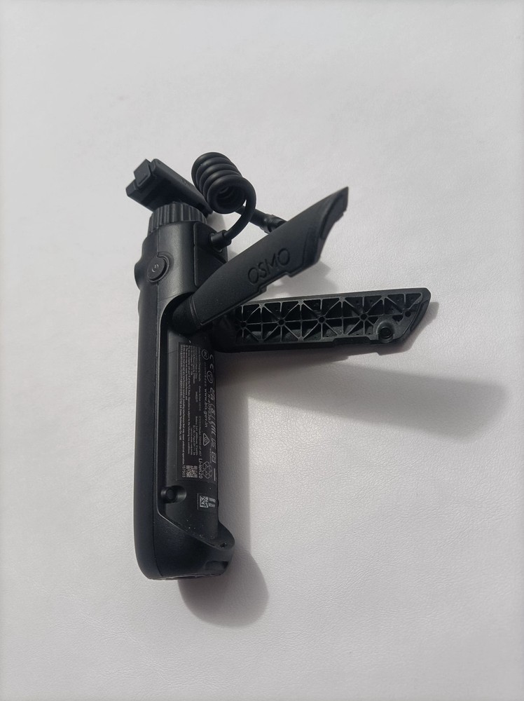 DJI Osmo Action Multifunctional Charging Handle for Osmo Action 5 Pro, Action 4