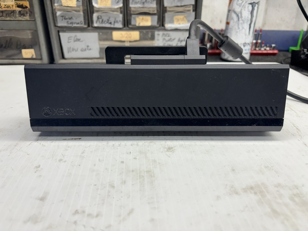 Microsoft Xbox One Kinect Sensor Motion Camera Cable Included (S96)