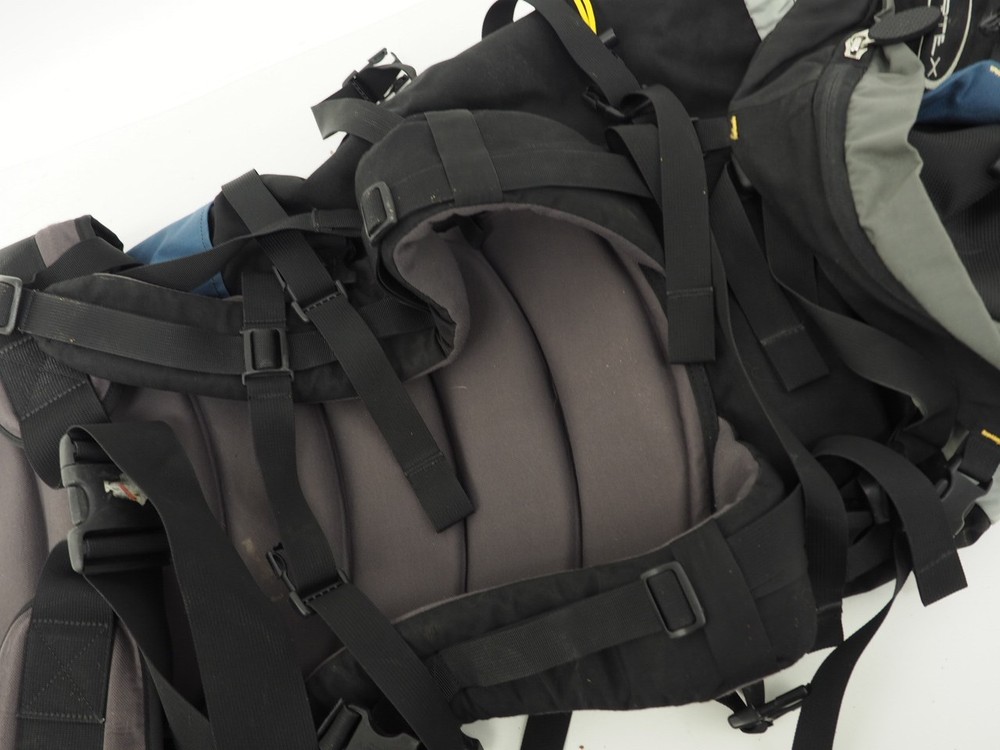 Vintage Vortex Internal Frame Pack Hiking Backpack Size Large Blue / Black