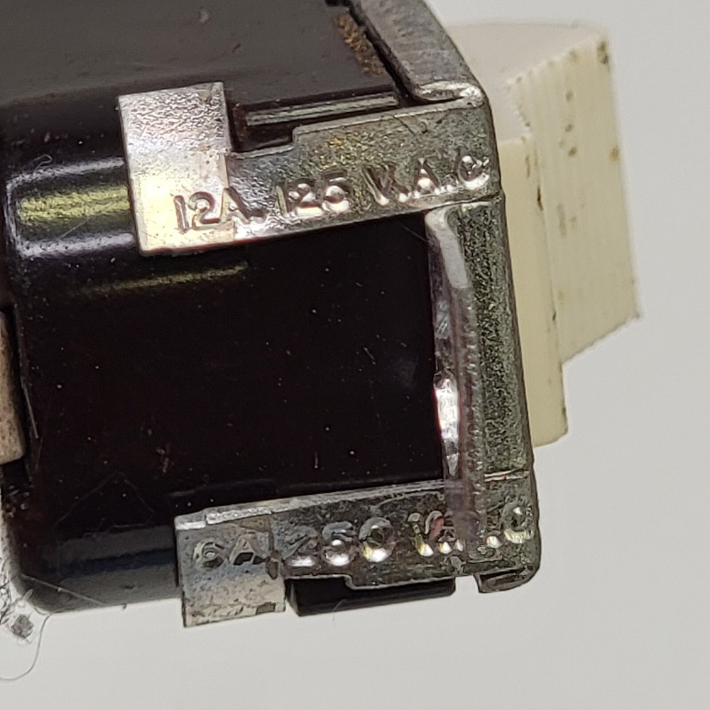 ORIGINAL LIGHT MOUNT BRACKET SWITCH Berkey Colortran Mini-Pro Model No. 100-091