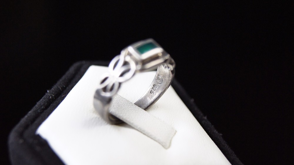 Sterling Silver 925 Handcrafted Dark Green Stone Ring Size 7