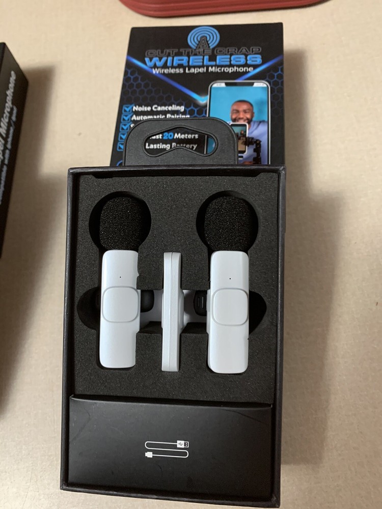 Wireless Lapel Microphone for Iphone/Ipad