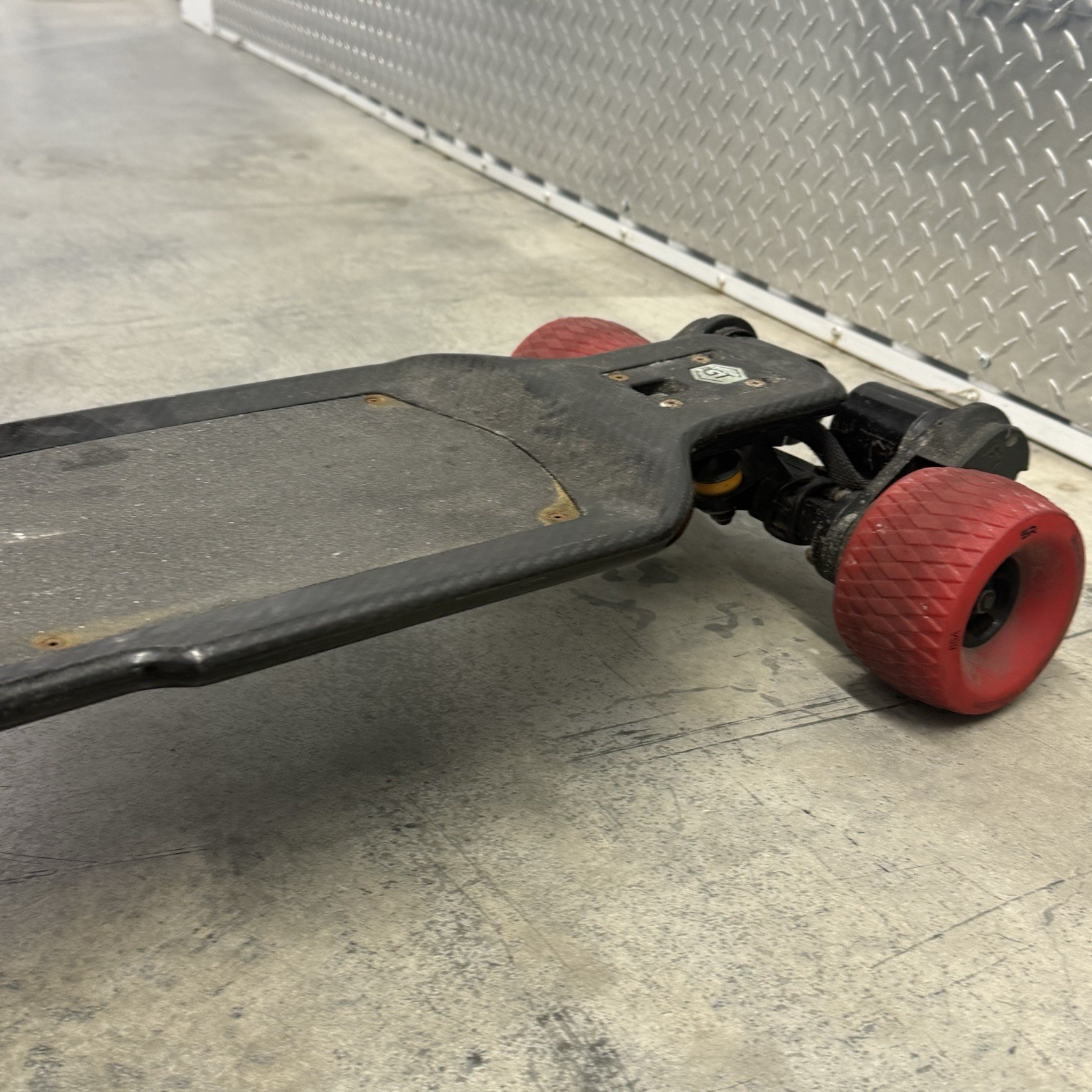 Evolve GT Carbon Electric Skateboard W/ Charger - As Is