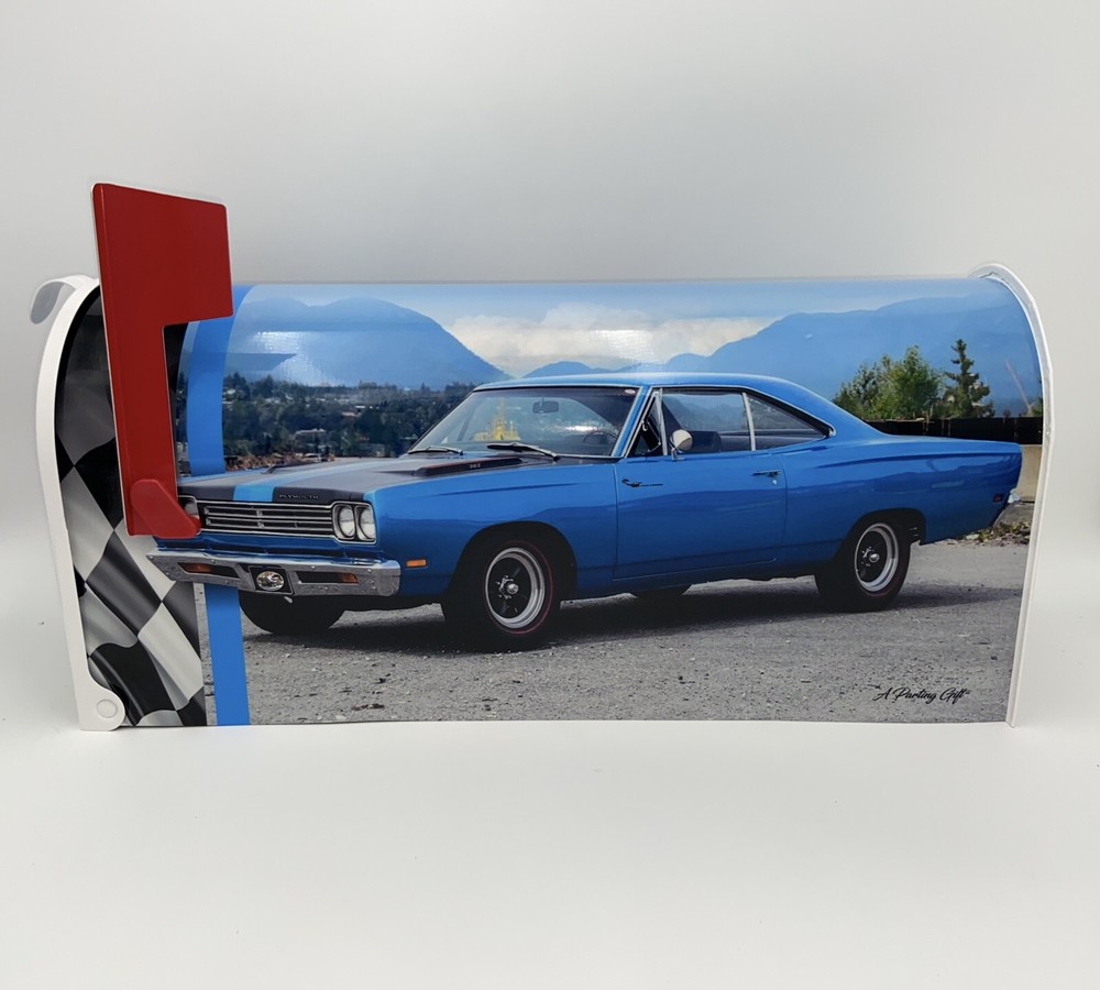 Roadrunner Custom Mailbox, Gift for dad, Personalized gift for Mom,