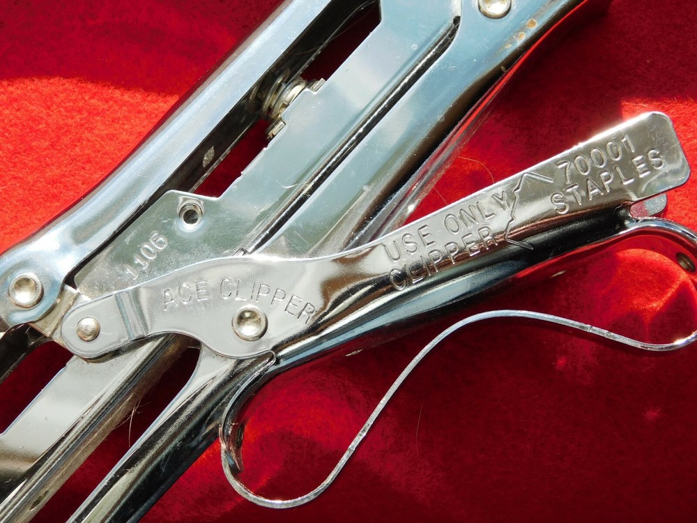 VINTAGE ACE CLIPPER STAPLER MINOR USAGE