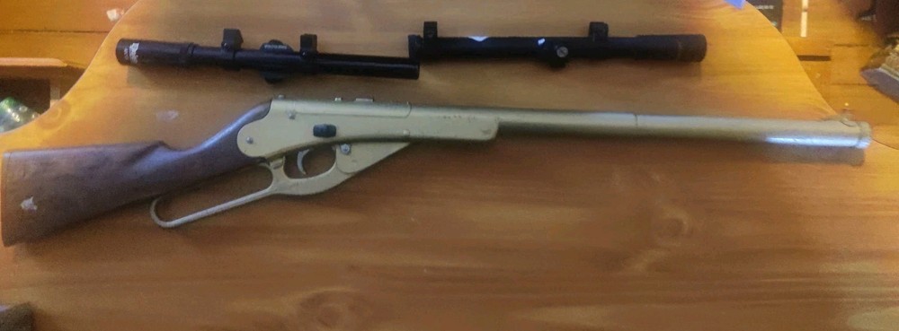 Vintage Daisy Model 104 Golden Eagle  W/ two scopes